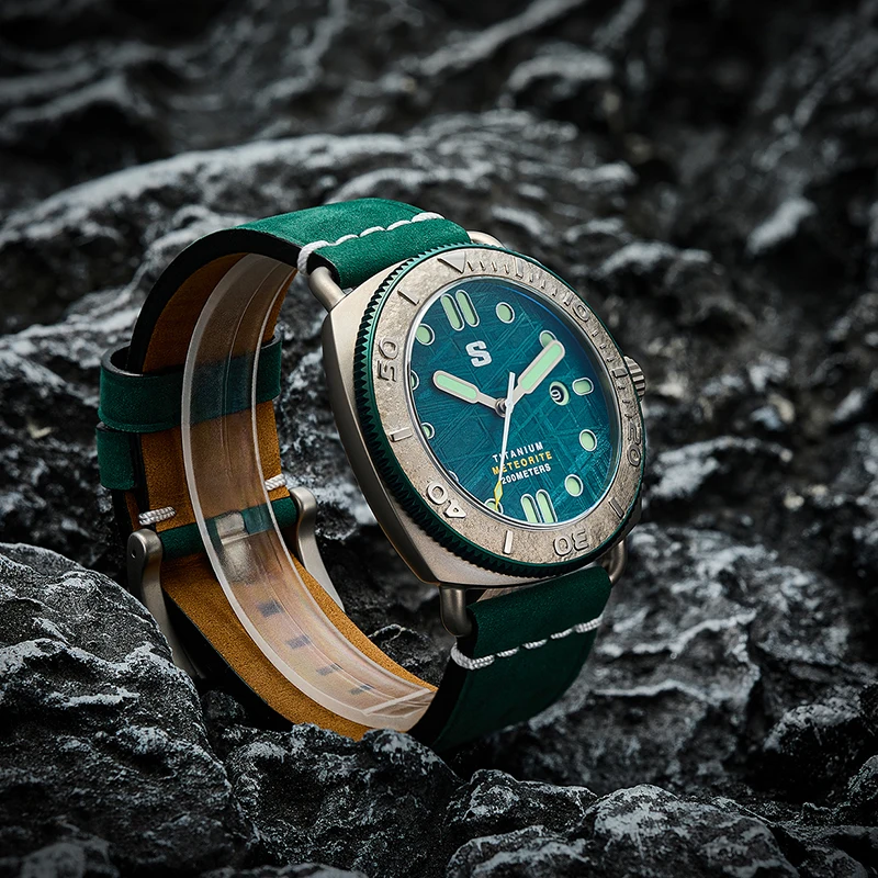Stalingrad Masterpiece 45mm Meteorite Titanium Men\'s Automatic Watch 20ATM Resistance Sapphire Crystal Endurance Rubber Strap