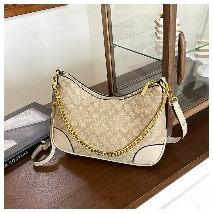 

2025 New Printed Retro Pillow Bag Women's PU Leather Crossbody Purse for Daily Commuter Work Shopping Lightweight Messenger
