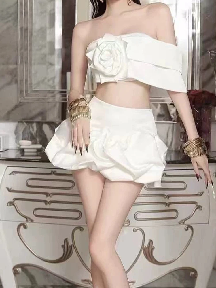 

Summer 2025 new three-dimensional flower short sexy tube top+high waist mini overskirt fashion two-piece women's suit.