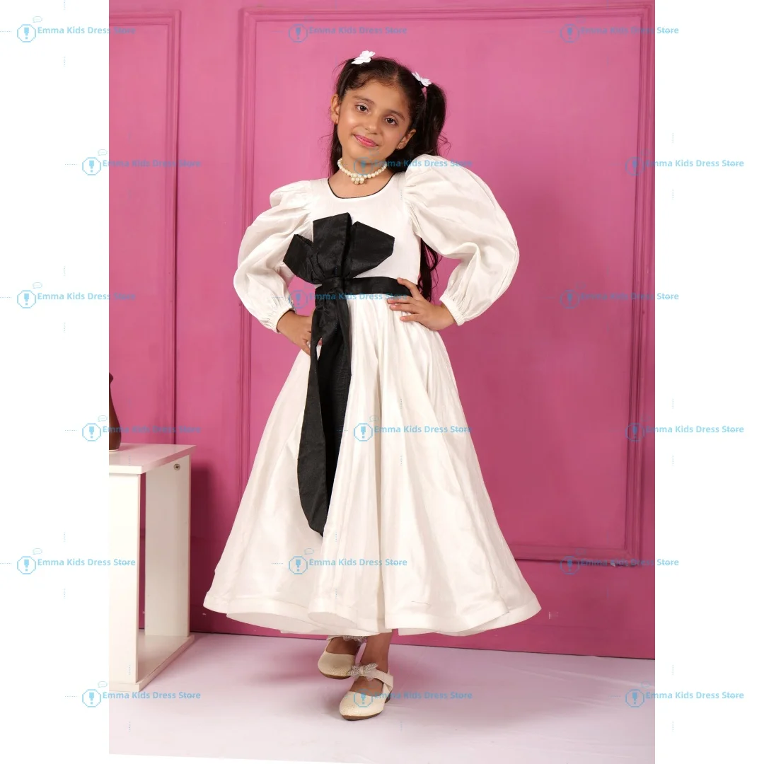 

Custom White Satin Long-Sleeve Girl Flower Girl Dress with Black Bow Waist Belt Vintage Wedding First Communion Party Dress