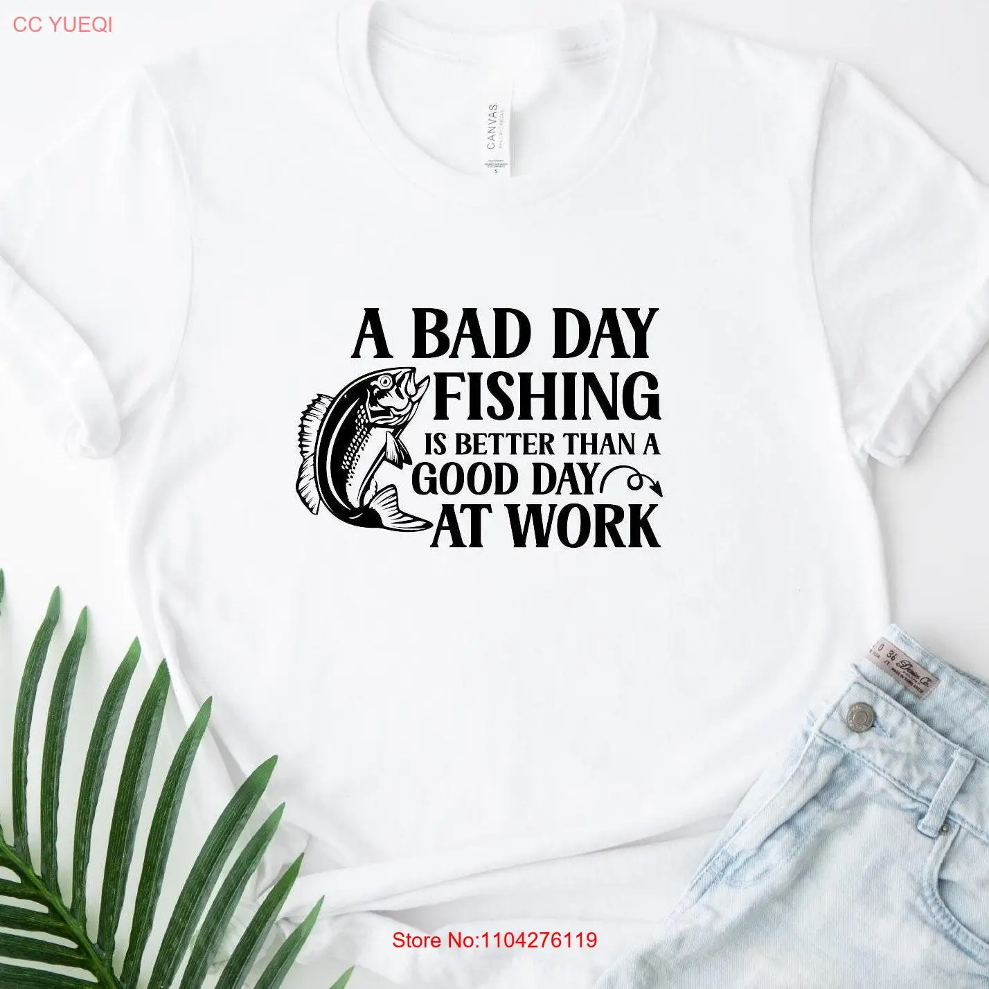 Un día malo que la pesca es mejor que el bueno en el trabajo camiseta divertida para amante barco papá manga larga o corta