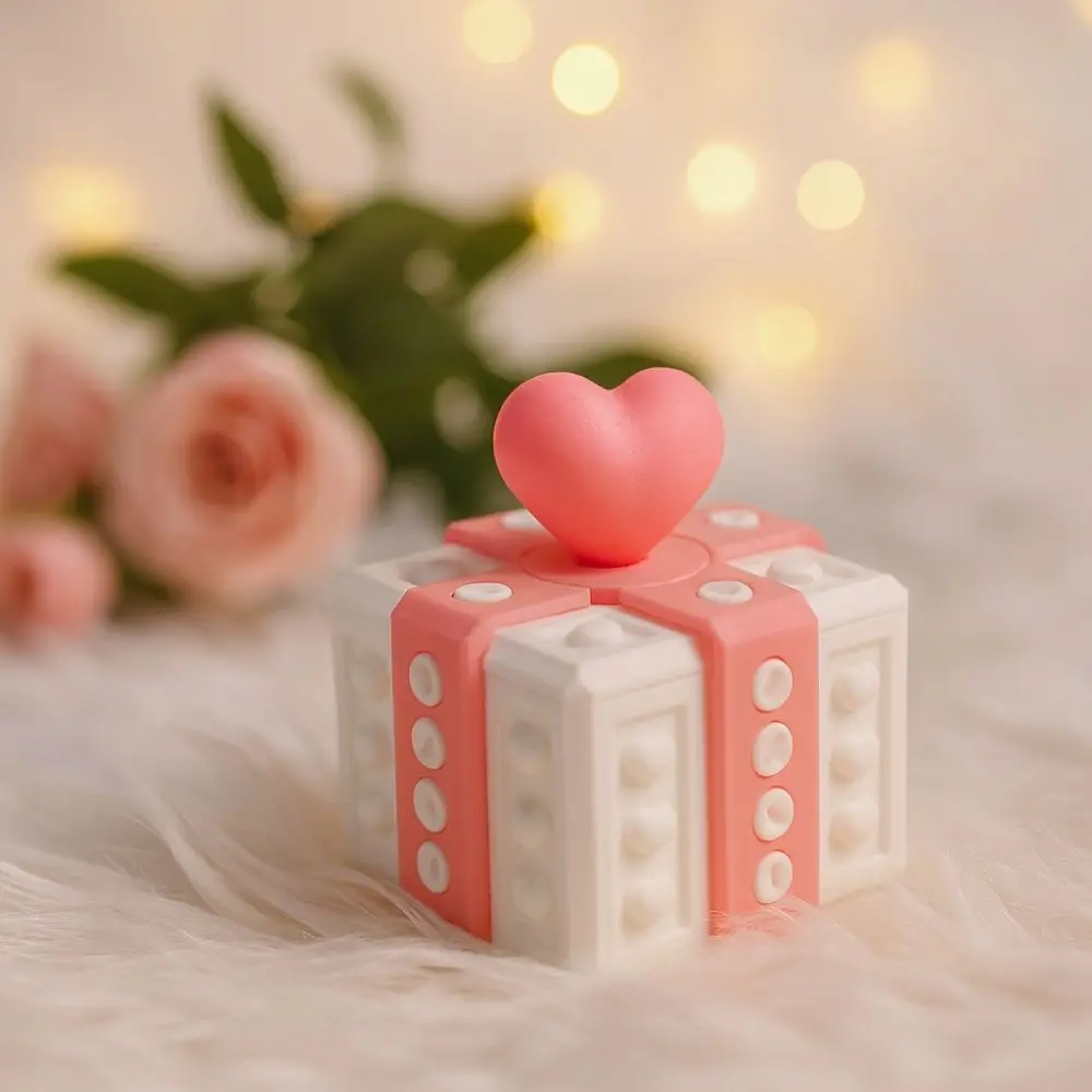 

3D Printed Annoying Screw Gift Box Funny Novelty Prank Screw Box Plastic Decorative Heart Design Box Holiday Birthday