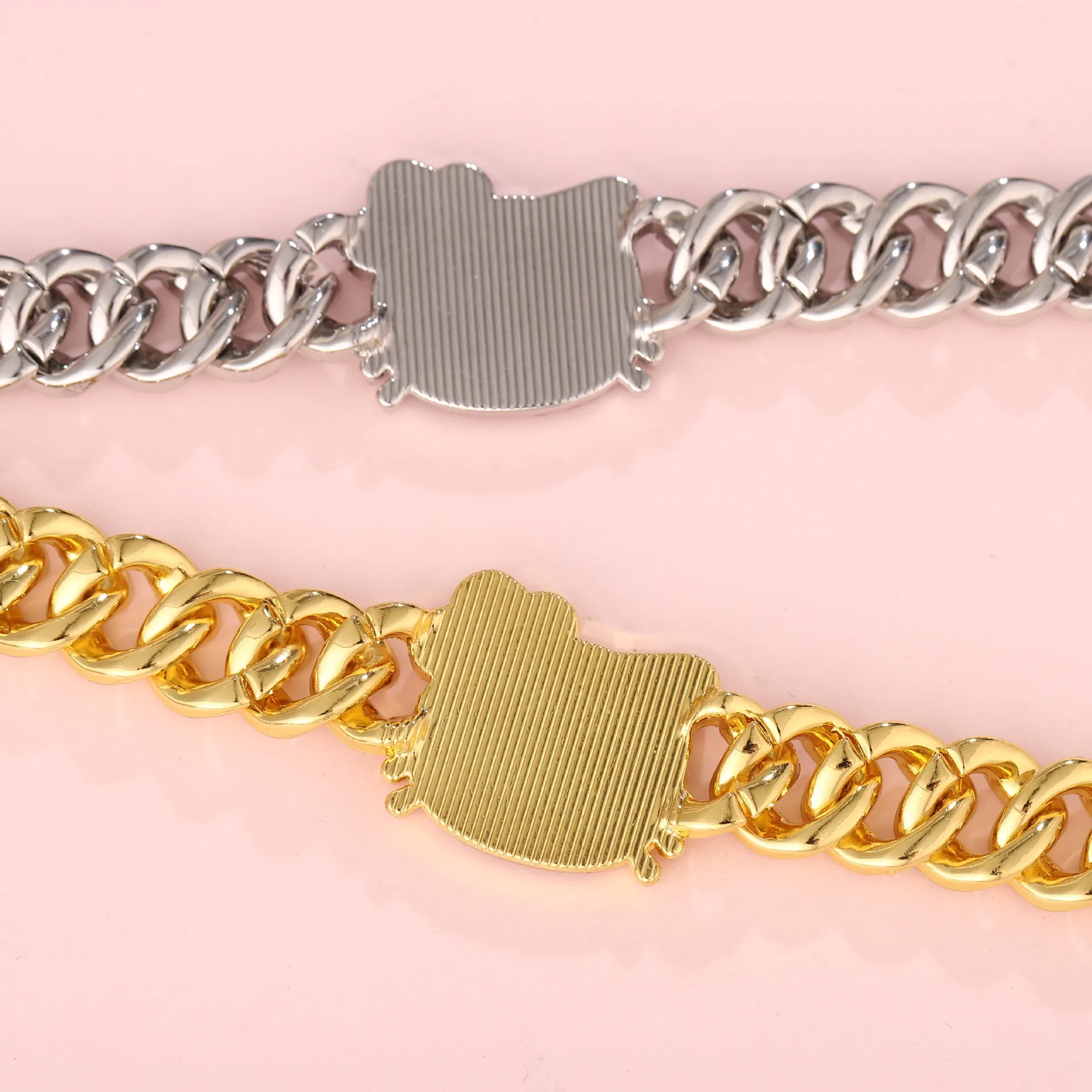 hello kitty volledige diamanten armband modieuze zirkoon hanger verjaardagscadeau lichte luxe sieraden voor vrouwen Europa en Amerika