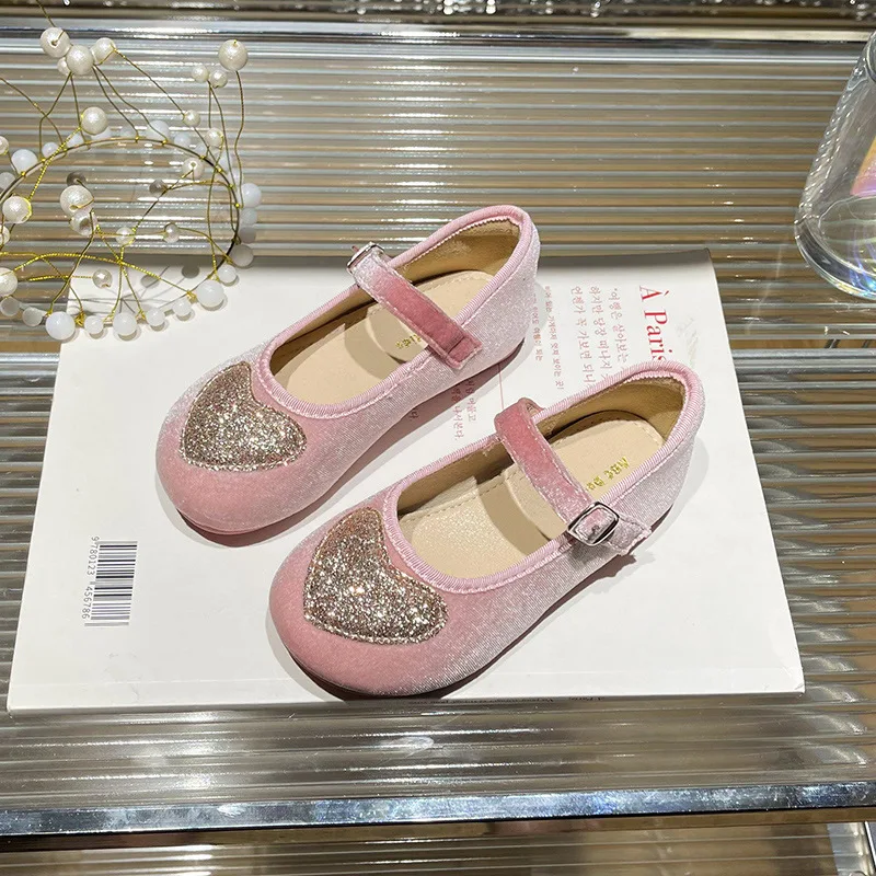 Girls Shoes 2023 Autumn Kids Fashion Brand Mary Jane Dress Dance Ballet Princess Sandals Toddler Flats Heart Glitter Soft Sole