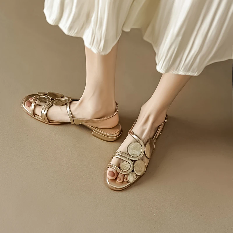 2024 Fashion Women\'s New Round Head Spring/Summer Genuine Leather Sheepskin Spliced Low Heel Large Size Elastic Open Toe Sandals