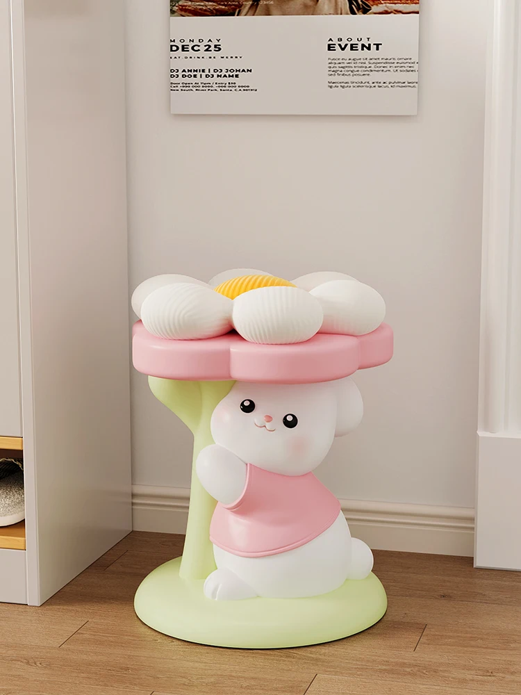 

Cute Flower Holding Rabbit Stool Floor Ornament Sculpture Living Room Sofa Side Coffee Table Bedroom Bedside Tables Decoration