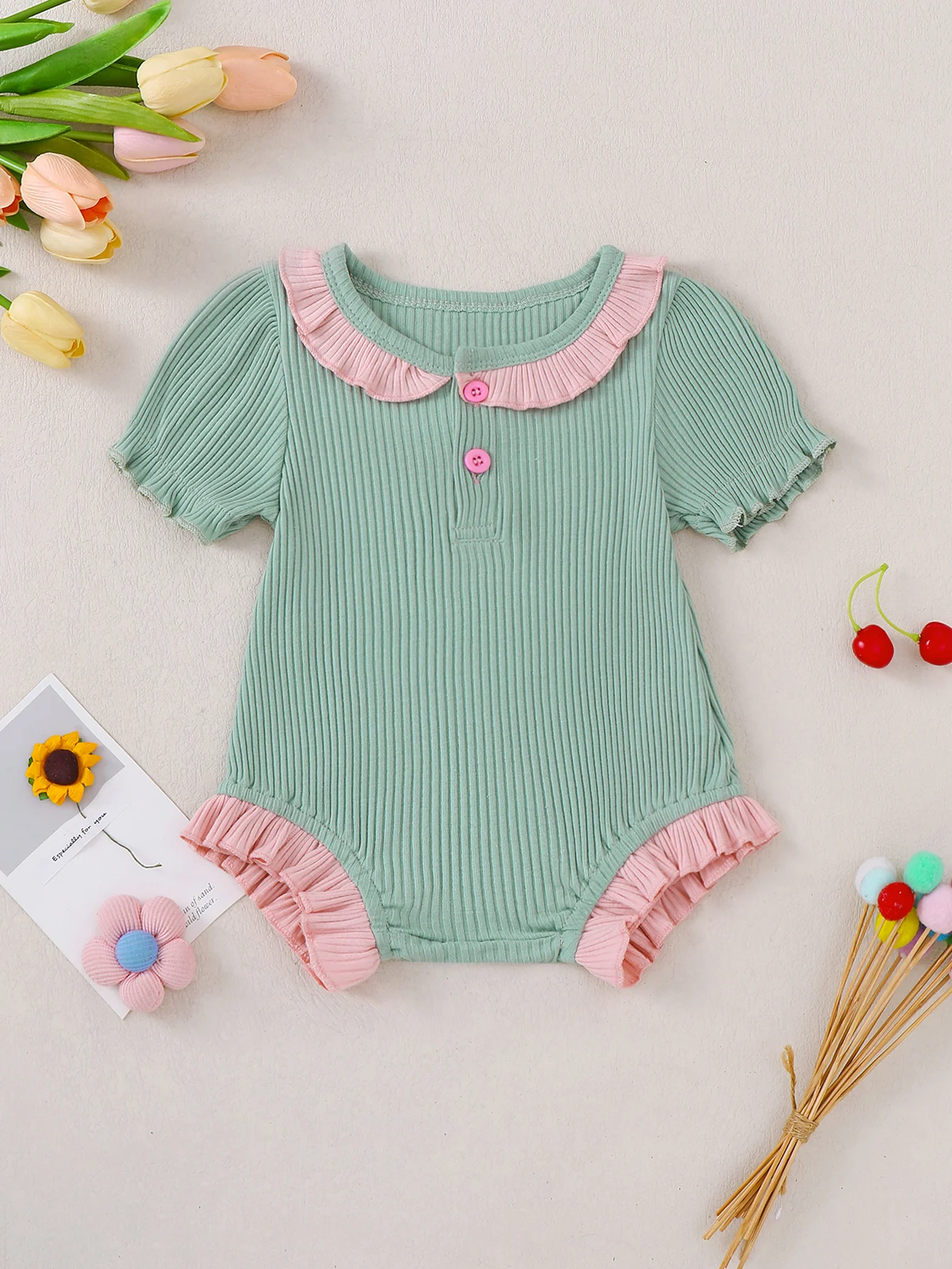 Baby Mädchen Sommer Gestreifter Stoff Kurzarm-Strampler Dreieck-Design Säuglingskleidung Kleinkind-Strampler – Detail 1