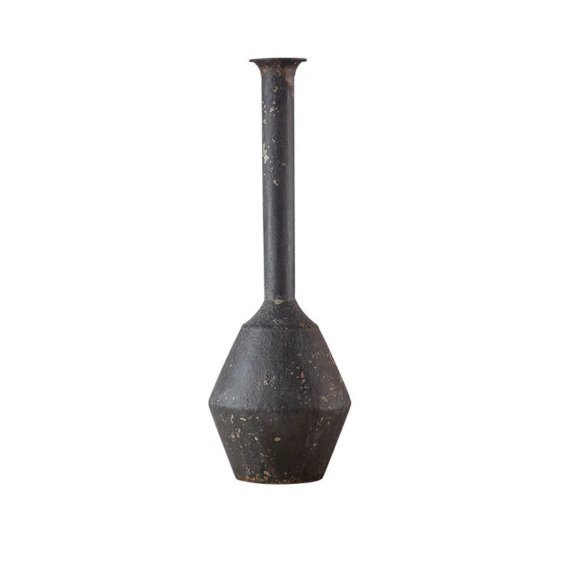 

American retro old wrought iron vase ornament, photo studio shooting ornament decorative props, bed and breakfast living room va