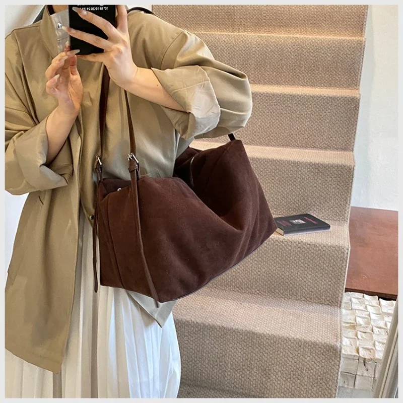 Large Capacity Suede Crossbody Shoulder Bag Vintage Simple Texture Tote Bag for Women Fashion Lazy Style Storage Commuter Bag