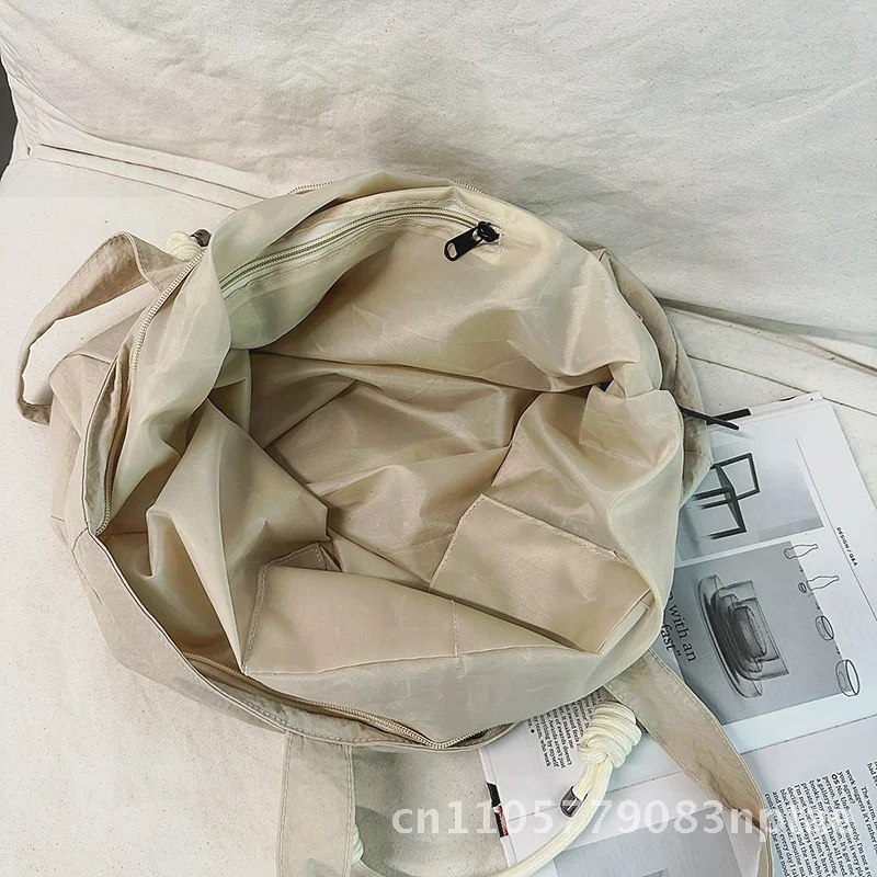 

Unisex Large Capacity Tote Bag 2025 New Style Lightweight Commuter Shoulder Crossbody Bag Fashionable Casual Travel Nylon Color