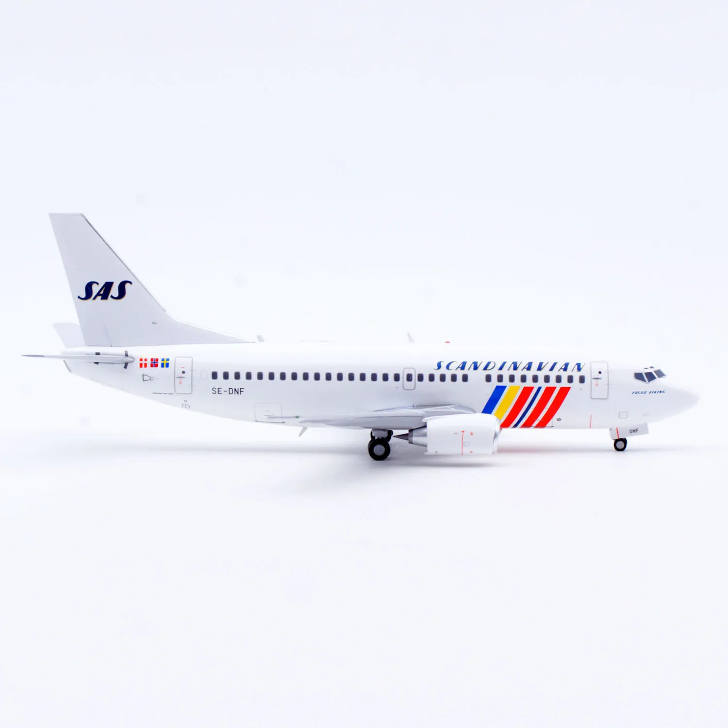 XX20498 سبيكة تحصيل طائرة هدية JC أجنحة 1:200 SAS الخطوط الجوية الاسكندنافية بوينغ B737-500 دييكاست طائرة نموذج طائرة SE-DNF