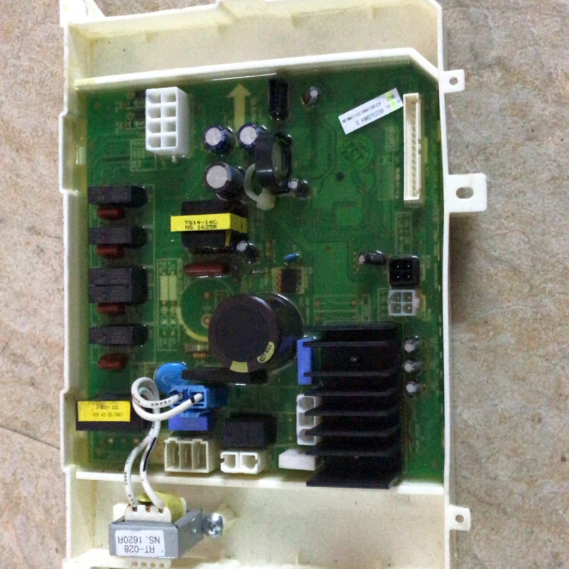 

Suitable for wall-mounted washing machine, computer main board S KW67E038 WFWM111D