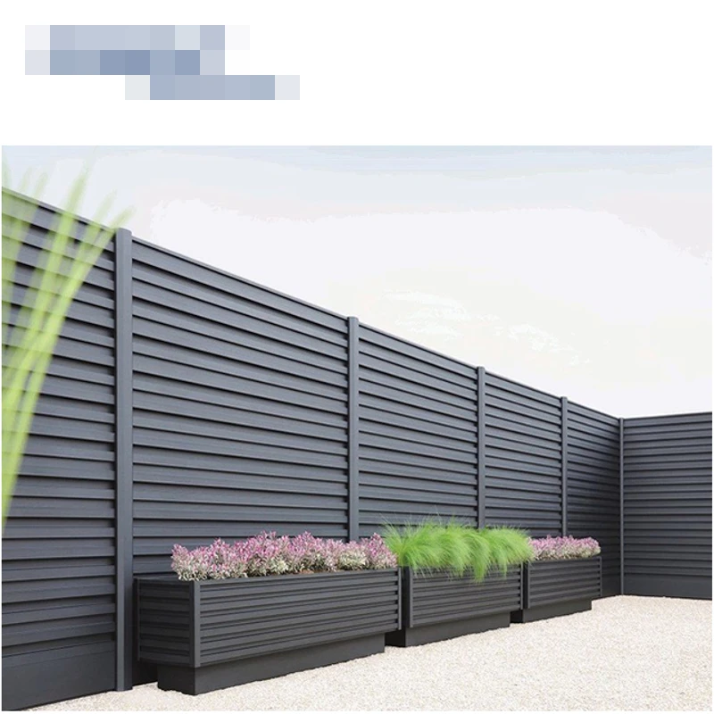 Clôture de jardin en métal noir, vente en gros personnalisée, panneau en PVC blanc, colonne en alumi
