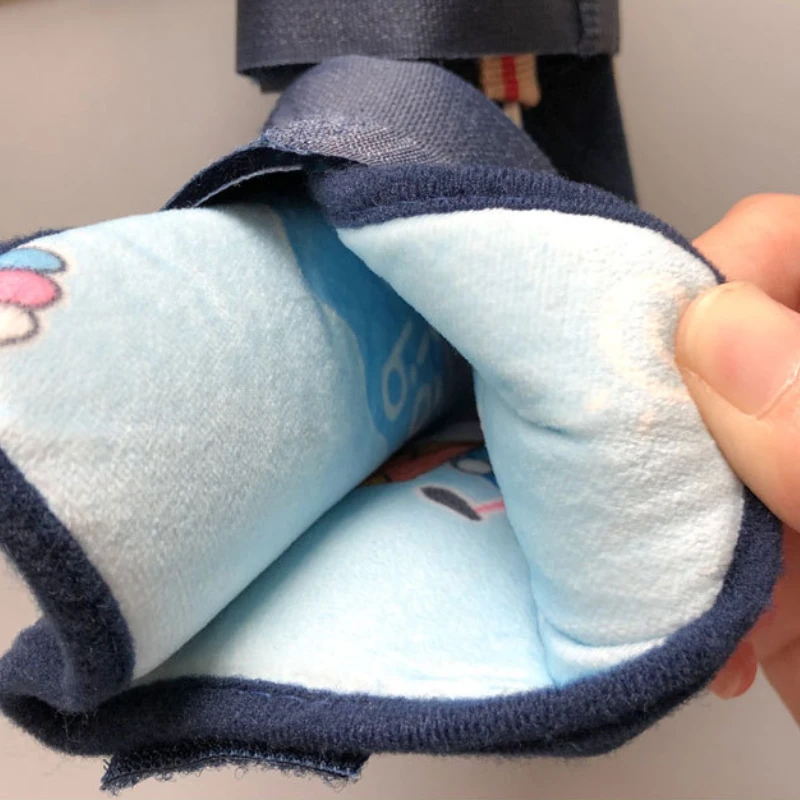 Elbow Restraints for Children Protective Restraints for Arm Fractures and Dislocations Humerus Fractures