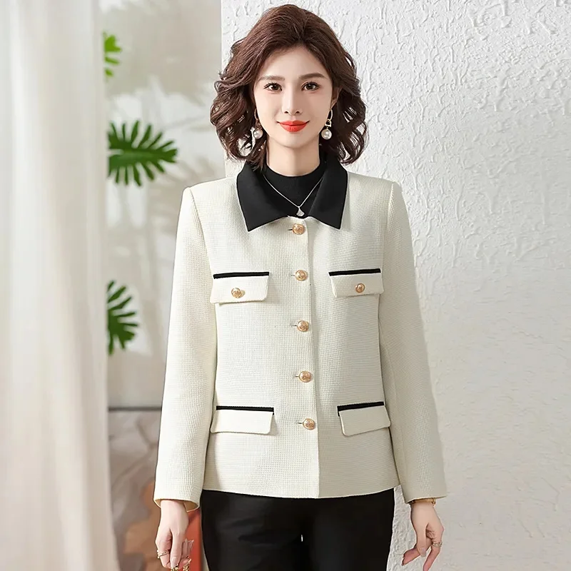 Mom's Autumn Coat 2023 New Mid aged and Elderly Women's Spring and Autumn Small Fragrant Top Foreign and Noble Small Suit Short