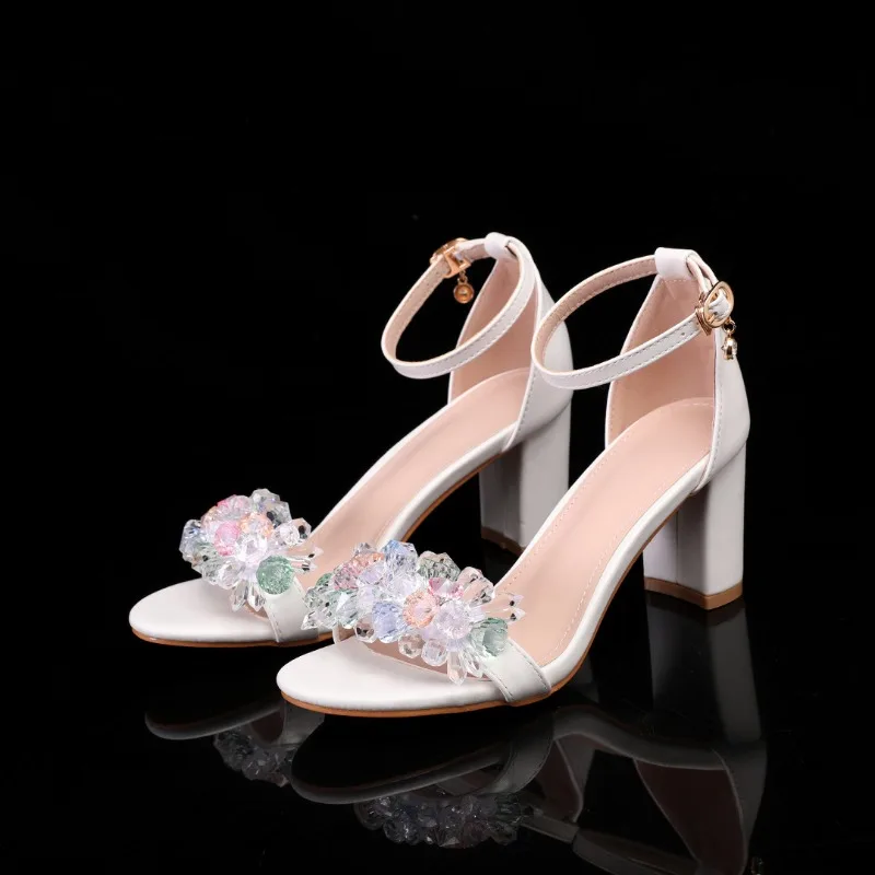 

Diamond Stringbeads Luxury Chunky Heel Women's Sandals Open Toe Ankle Buckle High Heels Ladies Rhinestone Designer Wedding Dress