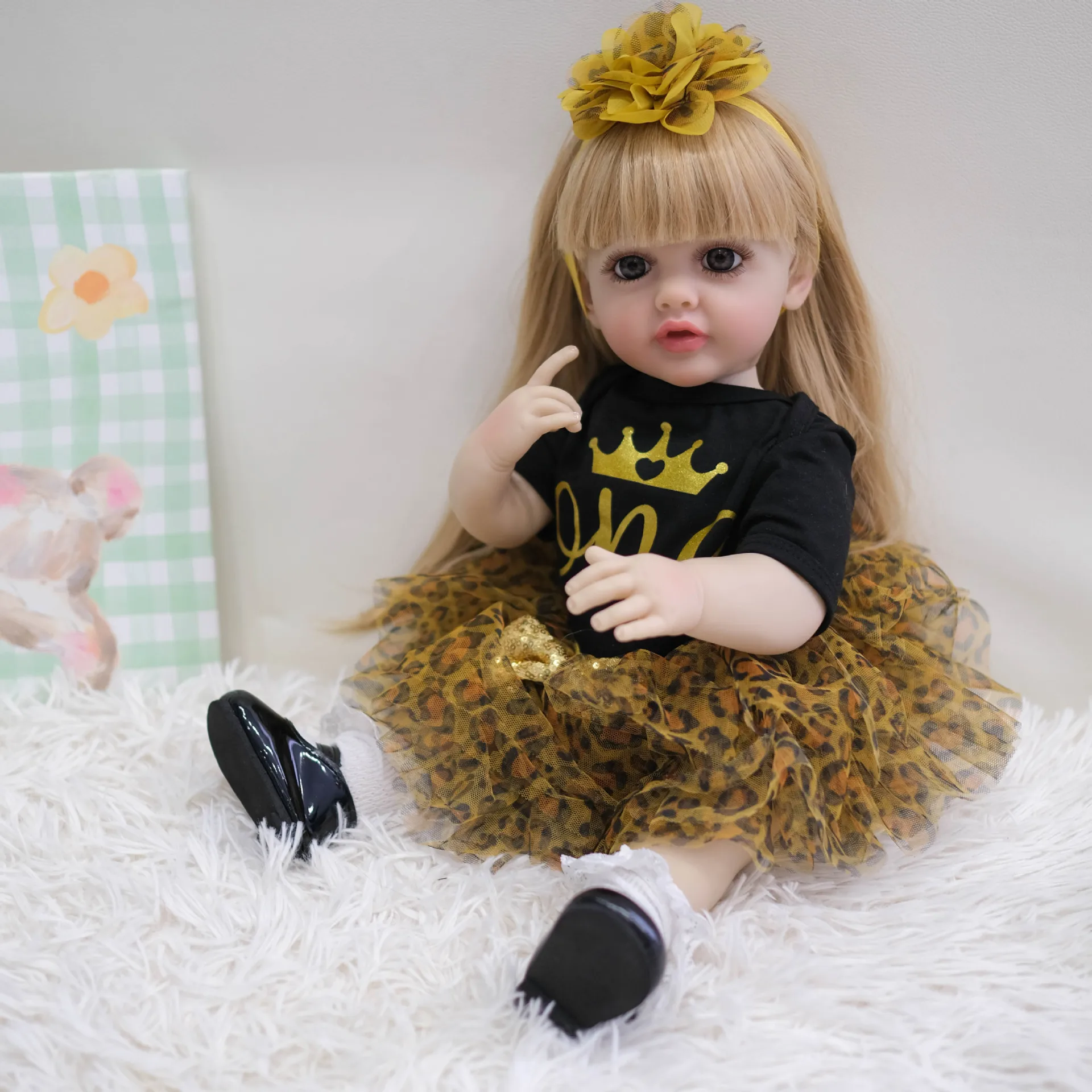 

Soft 22inch 55cm Full Body Silicone Reborn Baby Doll Newborn Infant Girl Realistic Lifelike Bebe Reborn Blonde Hair