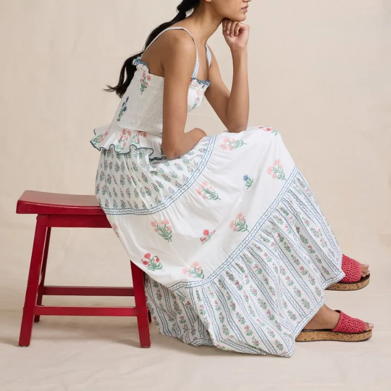 Femmes été robe Maxi florale décontracté Spaghetti sangle sans manches à volants à plusieurs niveaux invité de mariage fluide Boho plage robe de vacances