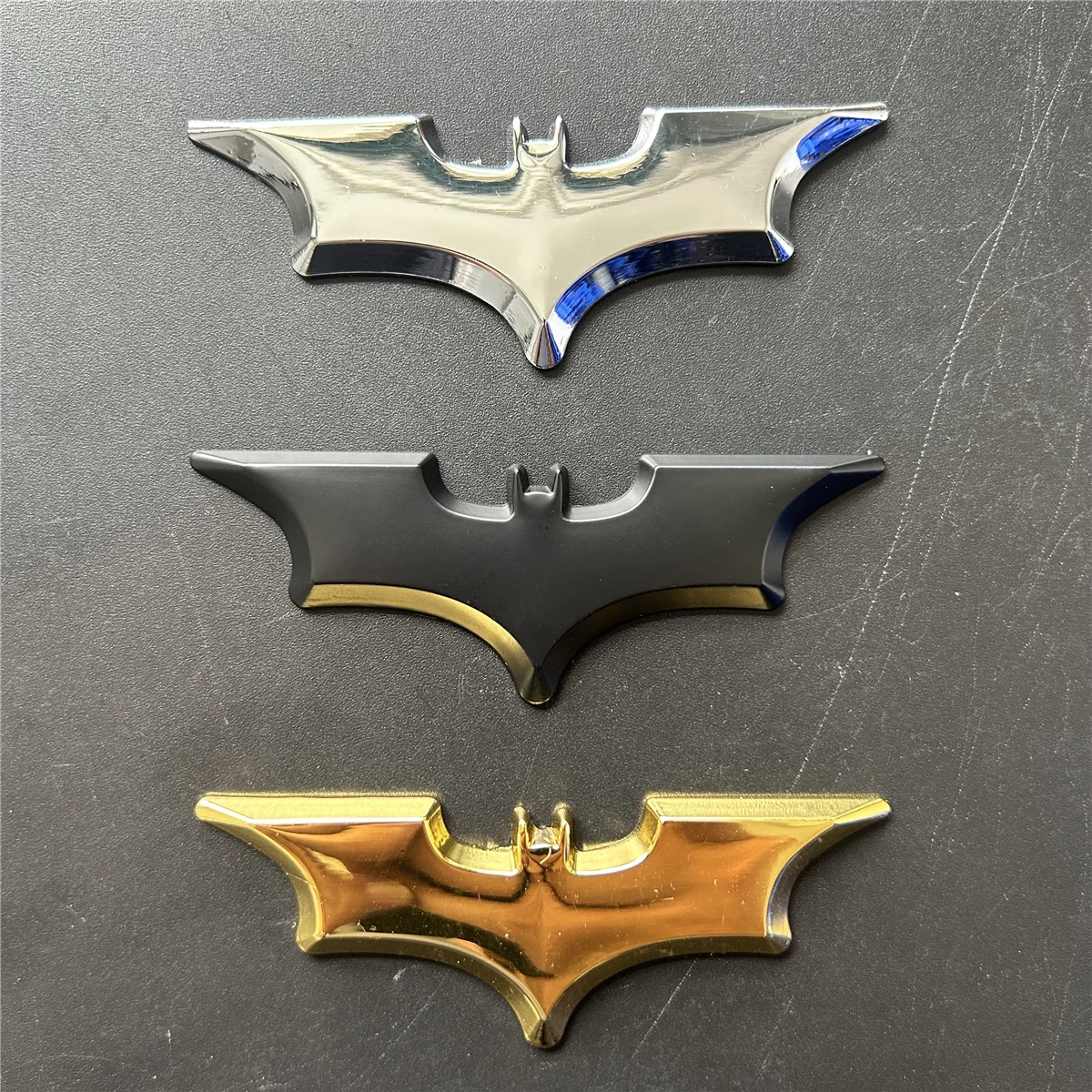 3D Car Stickers Cool Metal Bat Auto Logo Car Styling Metal Bat Badge Emblem Tail Decal Motorcycle Car Accessories Automobiles