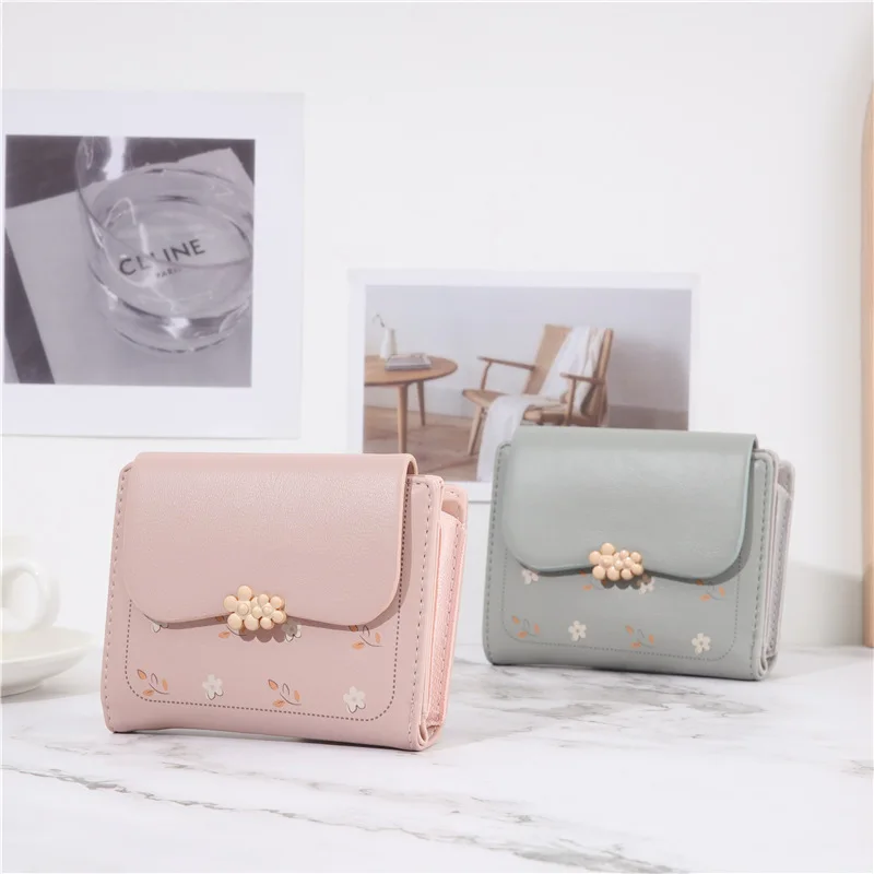 

Новый кошелек на молнии с принтом и пряжкой, корейская версия, складной кошелек для монет из искусственной кожи с мягкой поверхностью, многофункциональная складная короткая стенка