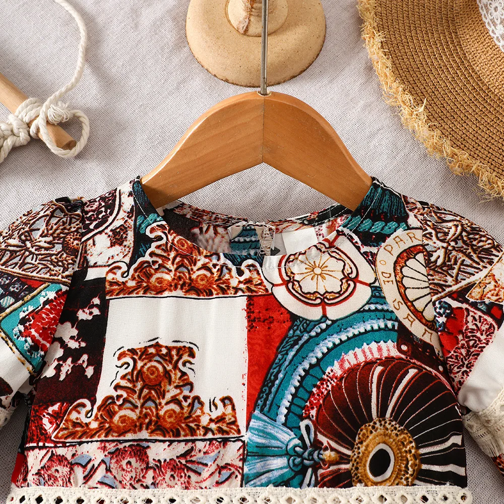 فستان بناتي مطبوع بأكمام قصيرة 2025 فستان بناتي صيفي جديد بنمط عرقي مزين بشراشيب من الدانتيل فستان شخصي للفتيات