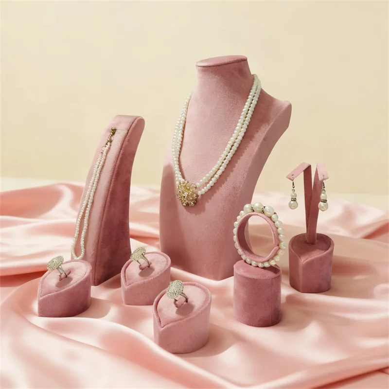 

High-quality Velvet Polyurethane Leather Jewelry Storage Display Stand Circular Necklace Pendant And Bracelet Display Props