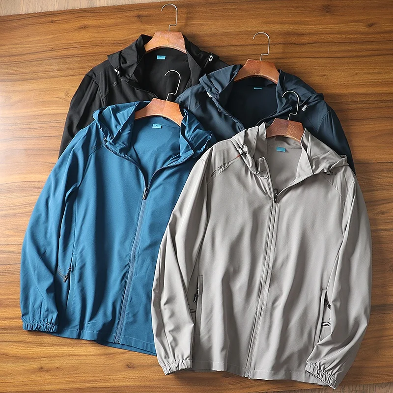 

Эластичная мужская куртка из молочного шелка с эффектом памяти, для активного отдыха, повседневная, с капюшоном, тонкая, летняя, модная, городская, с длинными рукавами, на молнии