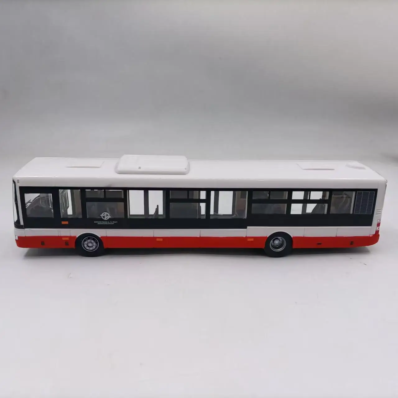 Diecast 1:43 Schaal Tsjechische Legering Bus Model Collectible Toy Gift Souvenir Display Ornament
