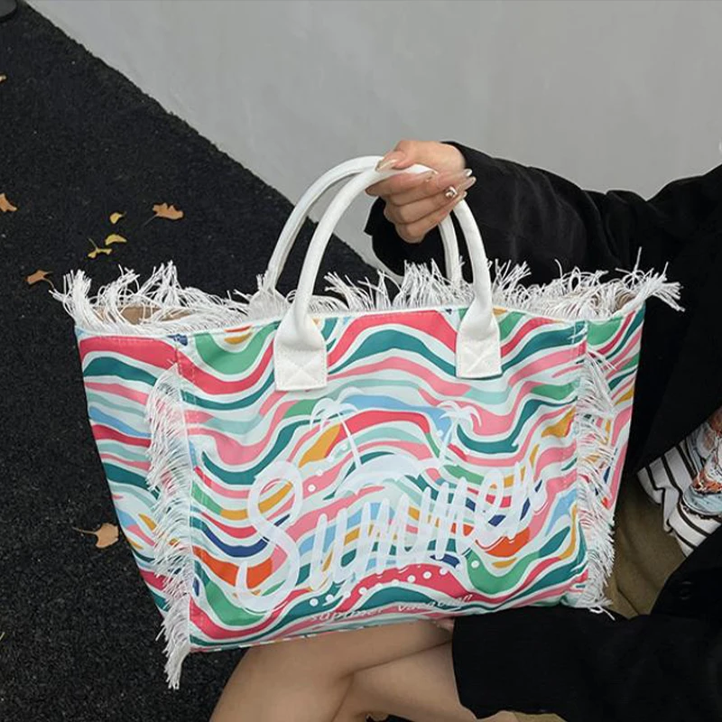 

Большая сумка с кисточками, женская сумка контрастного цвета большой вместимости с верхней ручкой, универсальная сумка для покупок в цветную полоску для поездок на работу