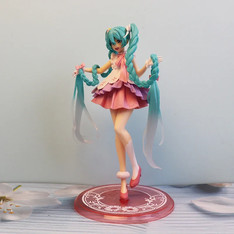 20cm Anime Hatsune Miku Figure Virtual Singer Kawaii Cute Beautiful Girl Sakura Miku Action Figurine Doll Garage Kits Model Toys