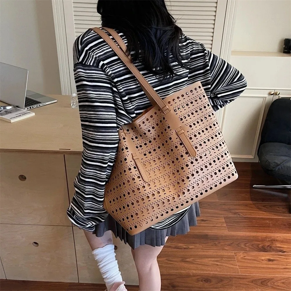 

New Large Capacity Large Shoulder Bag Hollowed Out PU Leather Bucket Hobo Bag Travel Handbag Tote Bag