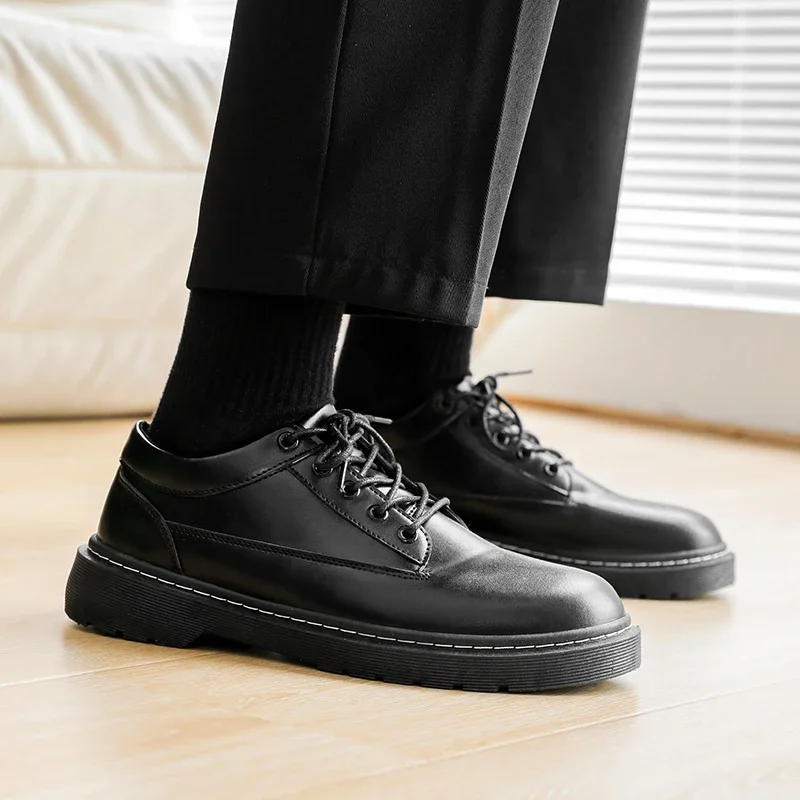 

Man Shoes Casual Sneakers Fashionable Leather Business Outdoor Sports Shoes Soft Soled Sports Shoes Men Trendy Flat Shoes