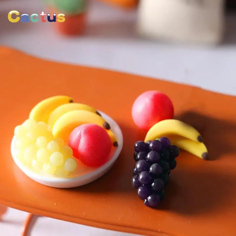 6Pcs Mini Simulation Fruit Plate Grape Banana Peach Dollhouse Kitchen Decoration