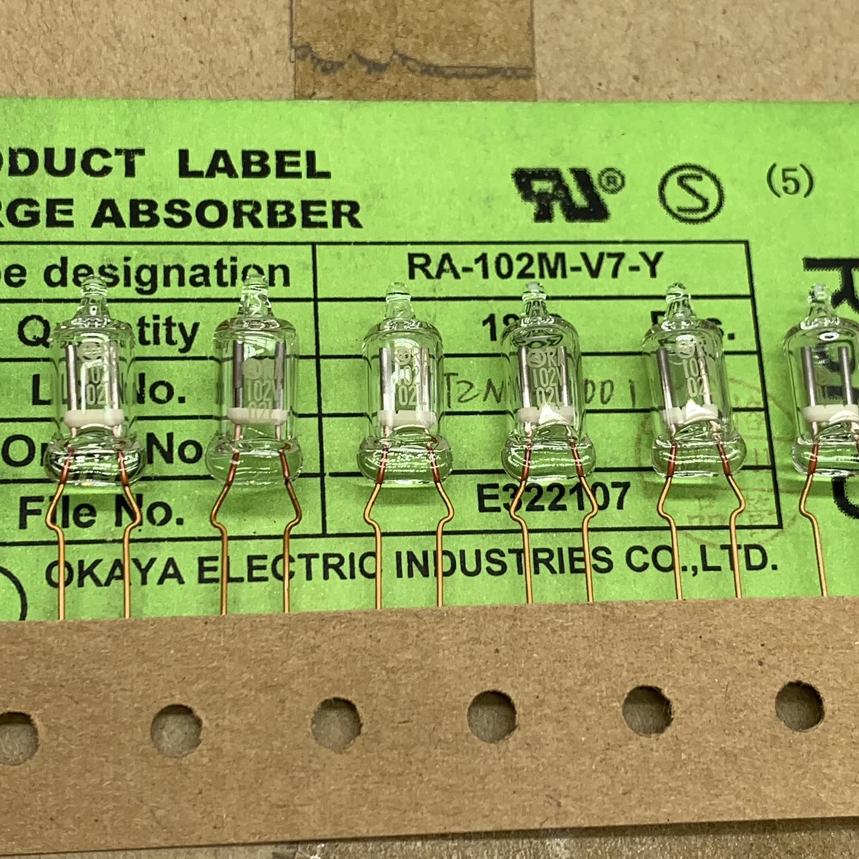 20PCS/RA-102M-V7-Y นําเข้า 3.5KA ญี่ปุ่น 102V แก๊สหลอด 1KV RA102V