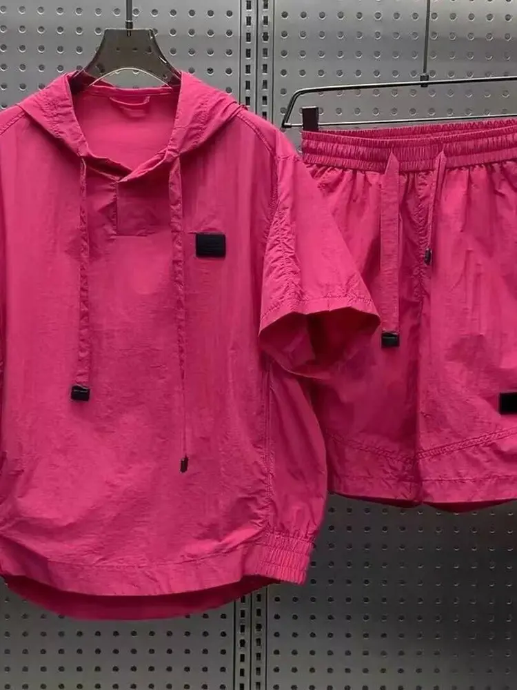 

Летний мужской модный спортивный костюм 2025 года: тонкий, свободный, повседневный, с капюшоном, однотонный, с рукавом средней длины