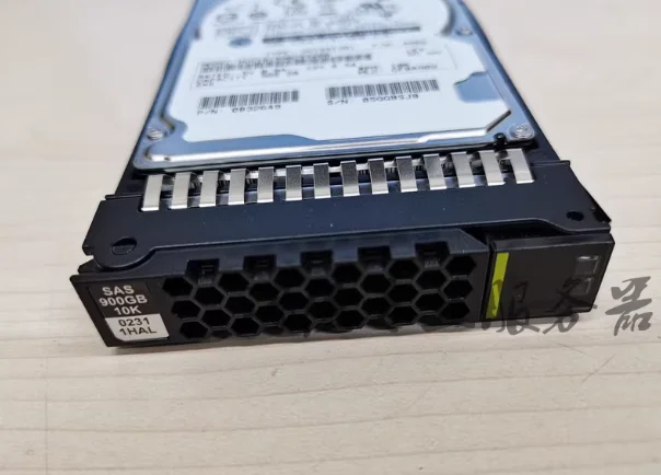 

Для серверного жесткого диска 02311HAL 900G 10k 12 ГБ 2,5 дюйма RH5885 RH2288H V3 V5