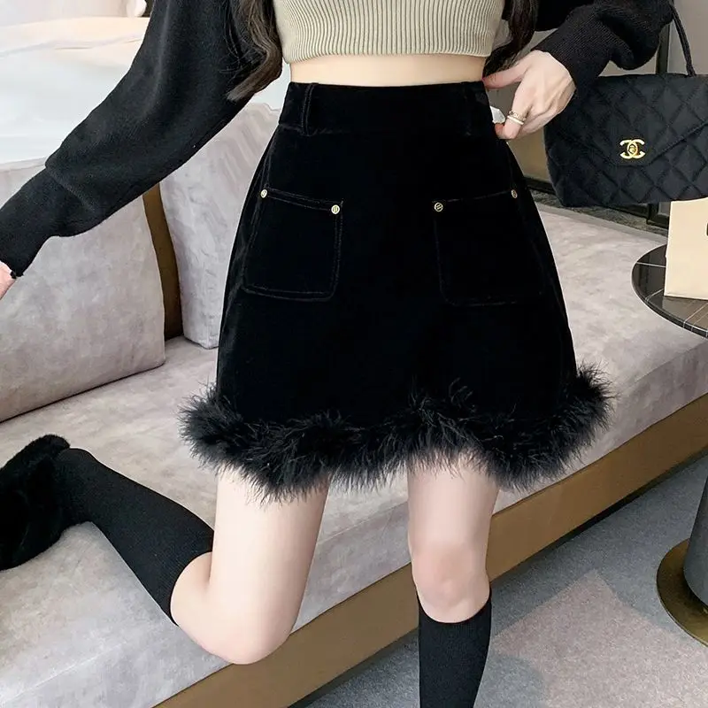 2024 Spring New Style Hairy Skirt with Splicing Design, High Waist, Two Pockets Velvet A-line Half length Short Skirt