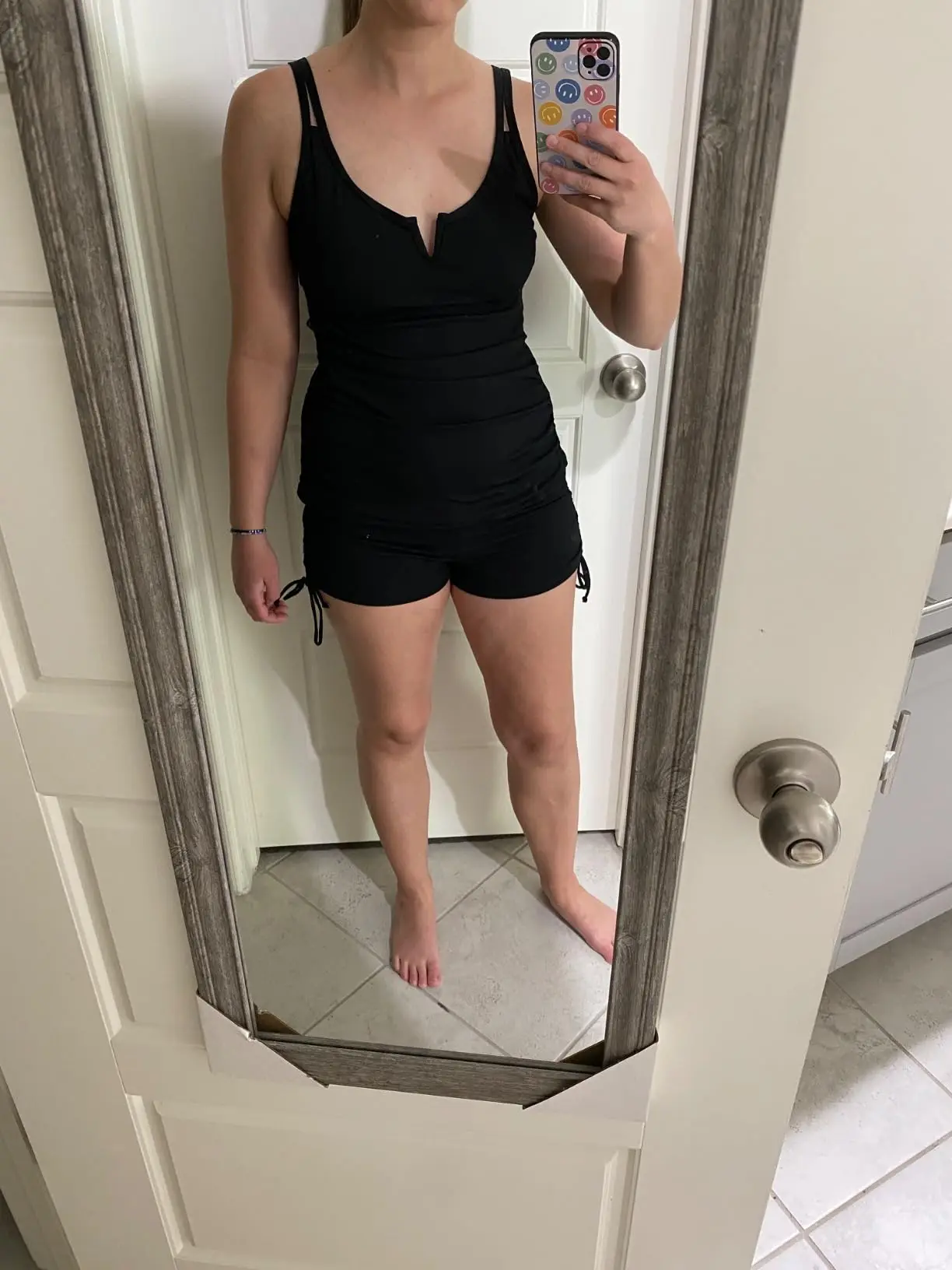 レディース V ワイヤー タンキニ水着 お腹コントロール ラッフルトップ ツーピース水着 ハイウエストショーツ付き