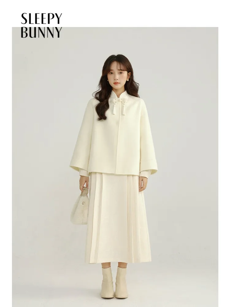 Elegant Wool Cape Coat Short Loose Outerwear Women New Chinese Style Cloak with Beaded Button Warm Double-Faced Winter Jacket