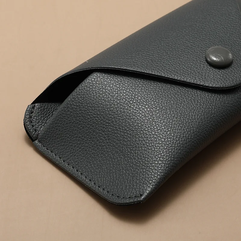 Fashionable portable flip-top eyeglass case with a hook design that can hold various types of glasses