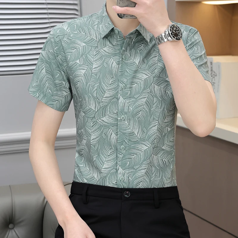 

Мужская летняя повседневная рубашка с коротким рукавом в корейском стиле, модная, не требующая глажки, с цветочным принтом, премиум-класса.