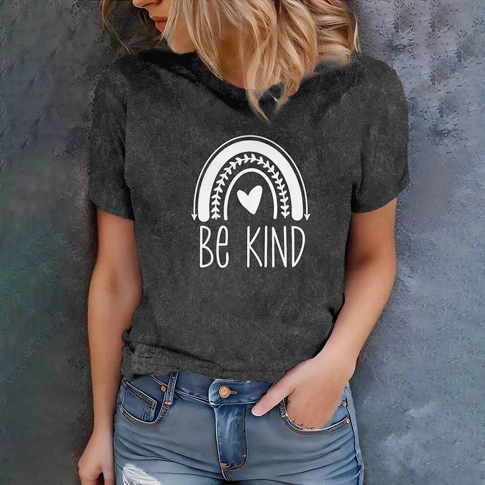 

Ladies' featured rainbow heart-shaped black round neck T-shirt with healing design - new summer product for 2025
