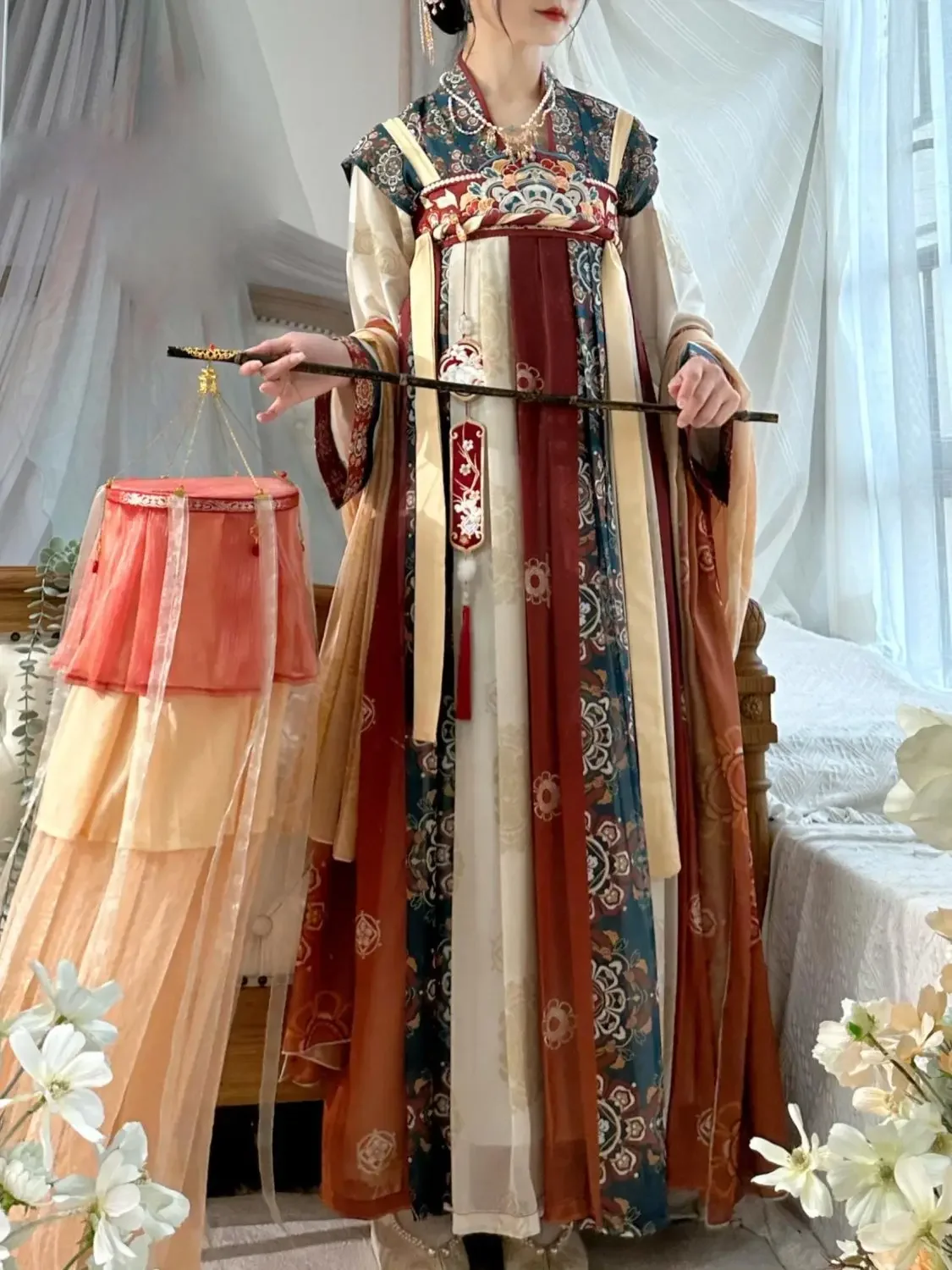 

Вышивка Hanfu [Flowing Golden Feast] Танг Стиль Верхняя одежда на половину руки Юбка длиной до груди Вышитая улучшенная повседневная одежда в стиле хань