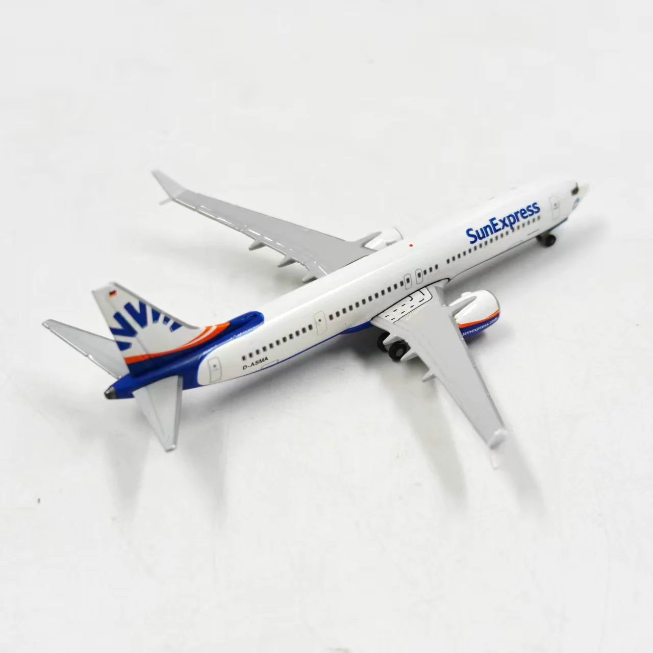 Diecast Herpa 1:500 Scale SunExpress 737 MAX 9 534291 Alloy