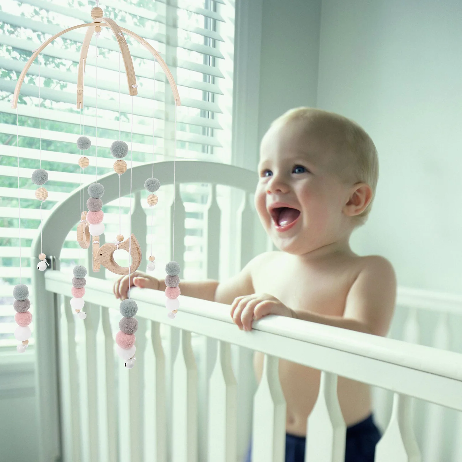 Campanas de viento con bola móvil para cuna de bebé, colgante para habitación de niños recién nacidos, juguetes para cuna, Color vibrante, duradero, larga vida útil