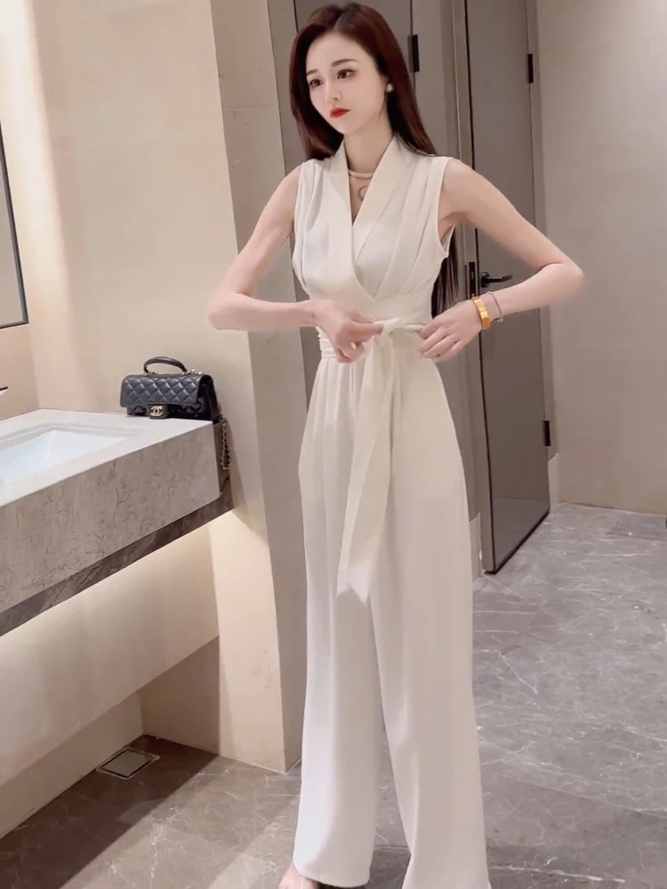 

Faionable High-End Sensation Internet Famous One-Piece Summer 2025 New Svel Pure Color V-ne Belted High Waist Wide ...