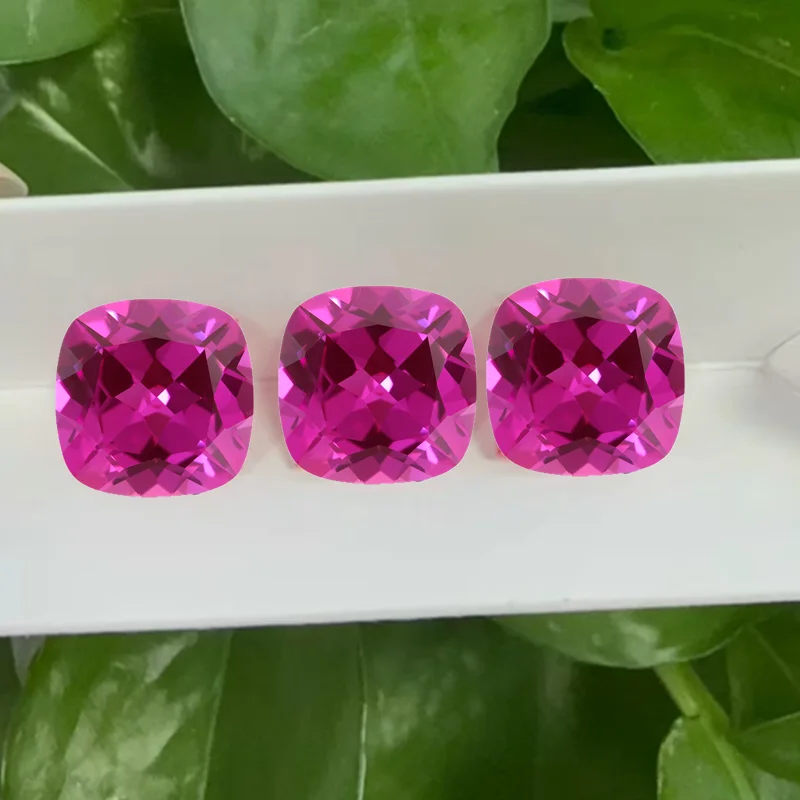 Hochwertiger rosa Rubin, 10x10mm, Kissenform, UV-Test bestanden, Mohs-Härte, Edelstein für Schmuckherstellung/Sammlung/Fassung. – Detail 6