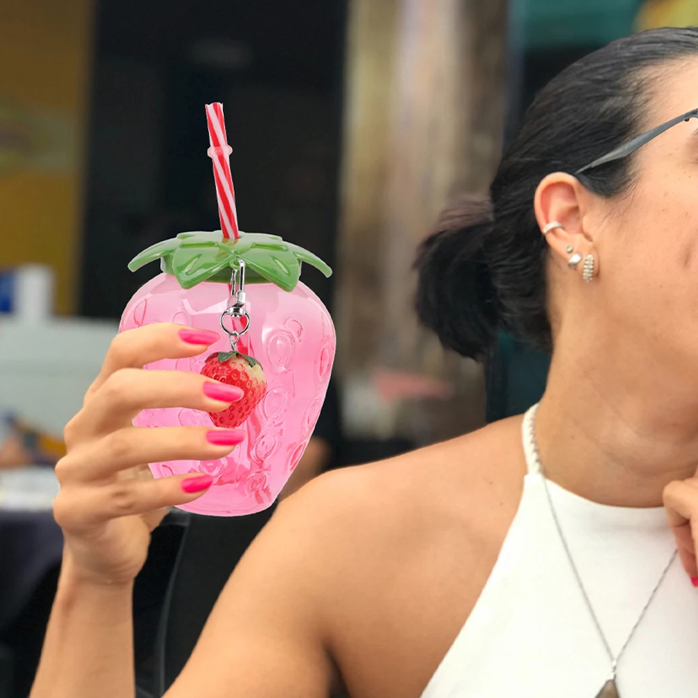 

4 Pcs Strawberries Strawberry Sippy Cup Plastic Cups with Lids Kawaii Drinking Party Water Bottle Glasses Tumbler and