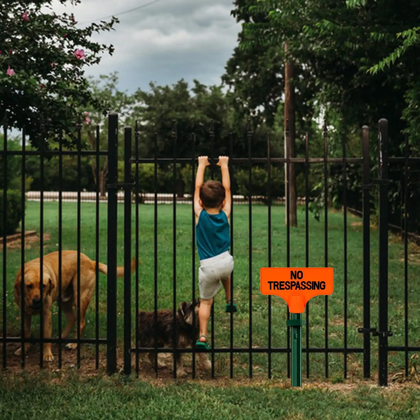 

No Trespassing Warning Sign Orange Weatherproof 3D Printing Private Property Sign For T-Post For Yard Garage Lawn Garden Farm