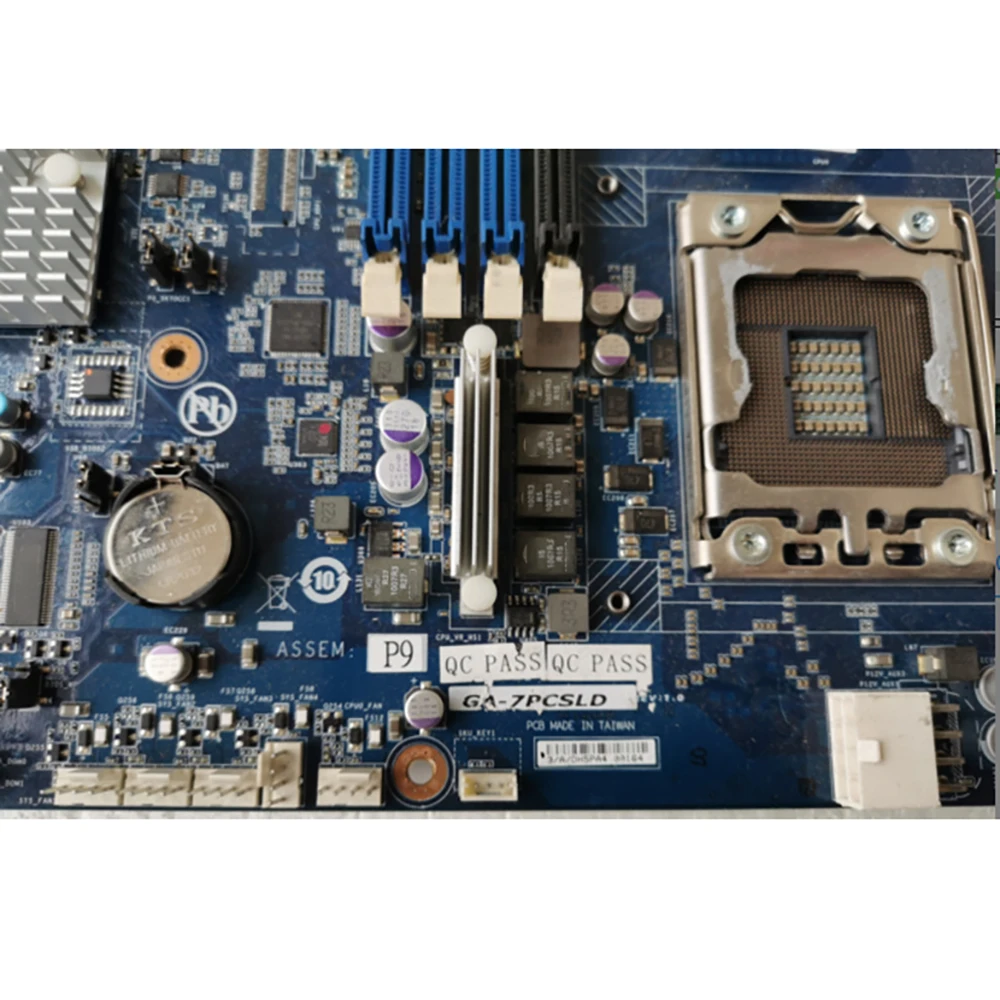 Placa base dual con 1356 pines que soporta múltiples discos duros SAS SATA GA-7PCSLD